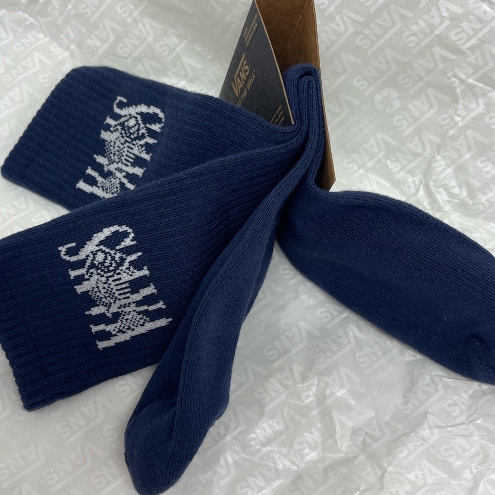 VANS "Off The Wall" Crew socks
New with the tag authentic Vans socks (1 pair) - Picture 16 of 16